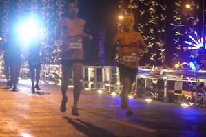 BIB: 41954, 40346
                            <button type="button" onclick="openModal(18275782)" class="btn btn-primary btn-sm float-right btn-popup" data-toggle="modal" data-target=".modal-high-quality">
                        <i class="fas fa-shopping-cart"></i> Add to Cart
                    </button>
                                            <button type="button" onclick="isThisMe(18275782, true)" class="btn btn-success btn-sm float-right btn-popup btn-isme hidden" data-toggle="tooltip" data-placement="bottom" title="นี่คือรูปของคุณใช่ไหม คลิกที่นี่เพื่อเอาเข้าอัลบั้ม">
                        <i class="fas fa-plus"></i> Add to album
                    </button>
                    <button type="button" onclick="isThisMe(18275782, false)" class="btn btn-warning btn-sm float-right btn-popup btn-isnotme hidden">
                        <i class="fas fa-ban"></i> Remove from album
                    </button>